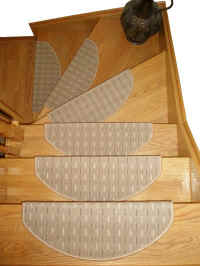 Carpet Stair Treads Spirit 26 7.jpg (45438 bytes)
